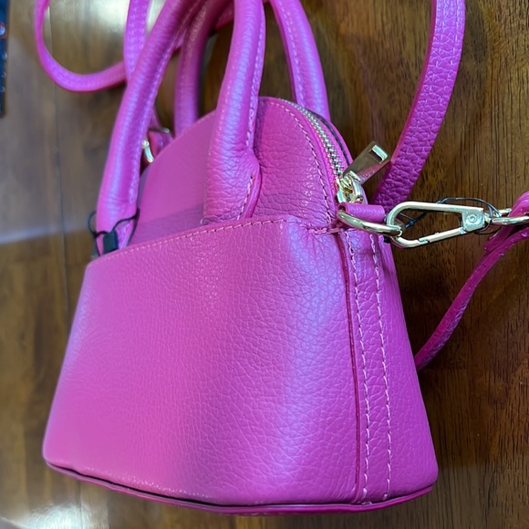 NWT Diva’s Bag Fuchsia leather crossbody bag - Picture 6 of 6